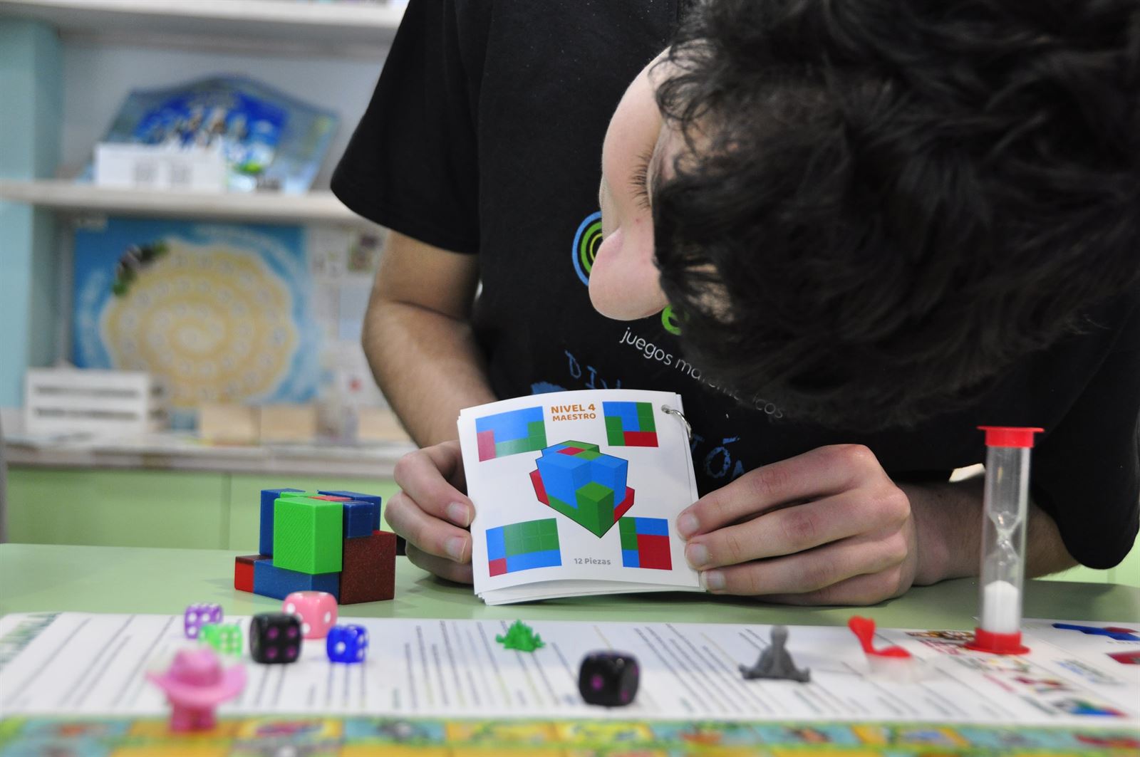 PERDIDOS EN LA JUNGLA. Juego de mesa de aventura matemática para todas las edades - Imagen 3